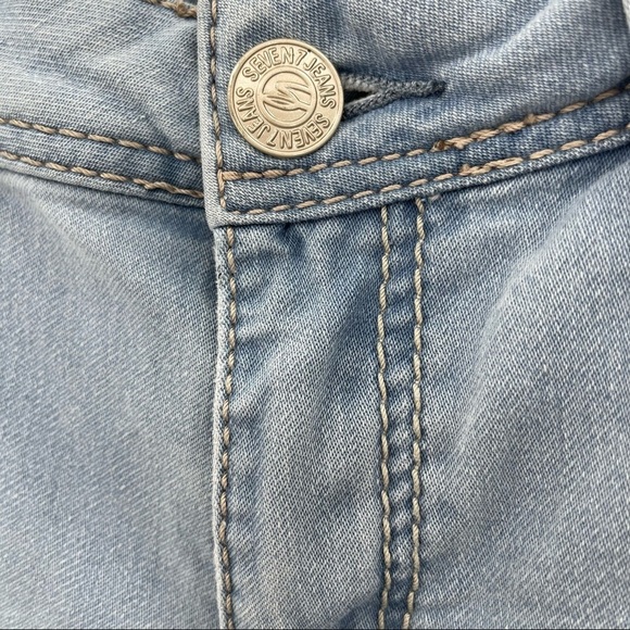 7 For All Mankind Lightly Distressed Shorts Size 10 - Picture 3 of 10